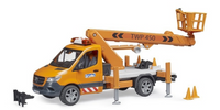 Φορτηγάκι Mercedes Benz sprinter με πλατφόρμα ανύψωσης
