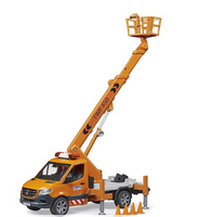 Φορτηγάκι Mercedes Benz sprinter με πλατφόρμα ανύψωσης