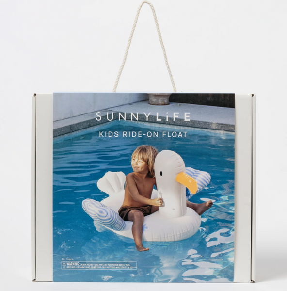 Kids ride on float πελεκάνος