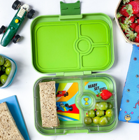 Φαγητοδοχείο yumbox panino με 4 χωρίσματα race cars tray