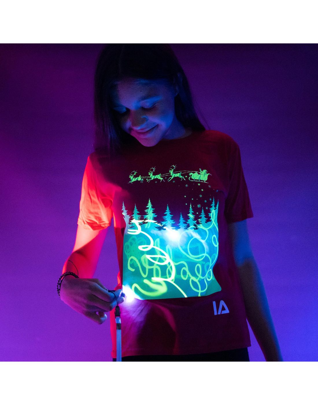 Interactive Glow In The Dark T-Shirt Santa's Sleigh 3-4 ετών