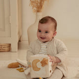Υφασμάτινος κύβος δραστηριοτήτων Newborn Naturals