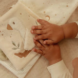 Υφασμάτινο βιβλιαράκι δραστηριοτήτων Newborn Naturals